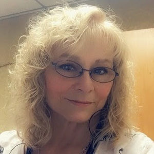 Meet your Posher, Colleen